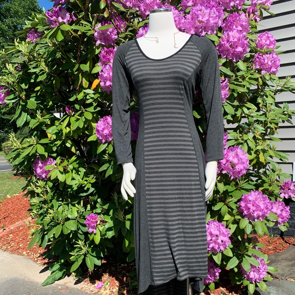 Laila Jayde | RARE Hi Lo Stripe Dress - Picture 5 of 16
